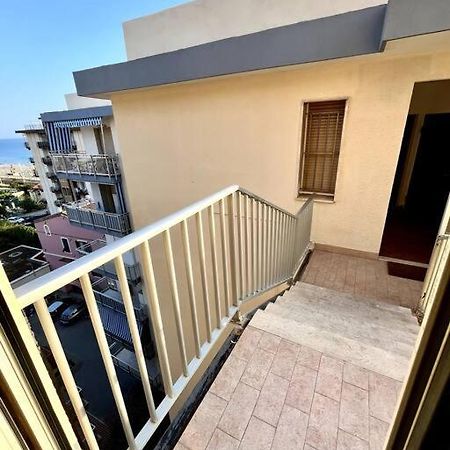 Apartmán Casa Solymar Vallecrosia Exteriér fotografie