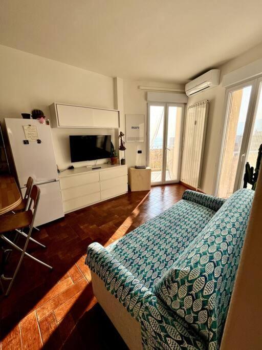 Apartmán Casa Solymar Vallecrosia Exteriér fotografie